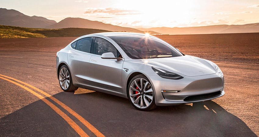 Tesla - Model 3